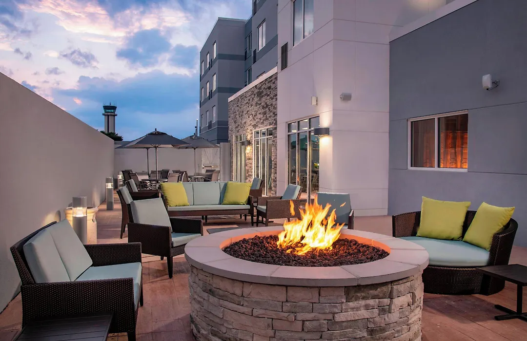 Fairfield Inn & Suites By Marriott Harrisburg International Airport-1