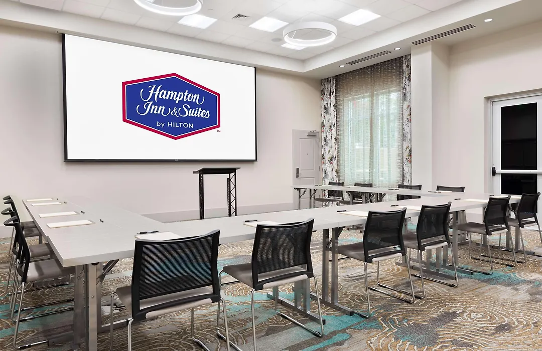 Hampton Inn & Suites Atlanta Buckhead Place-1