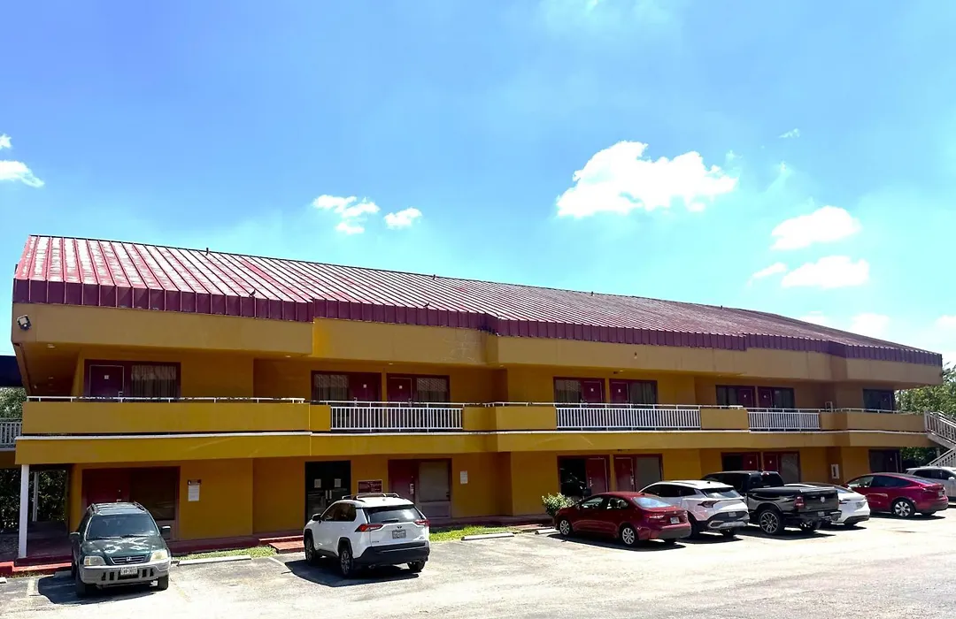 Homegate Studios & Suites San Antonio Medical Center-1