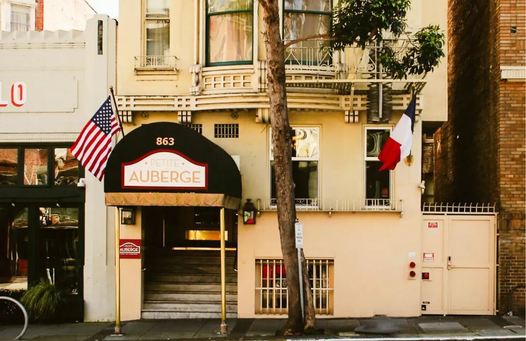Petite Auberge-1