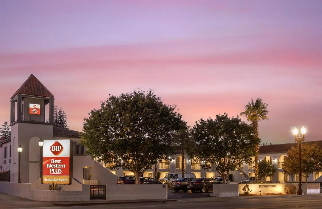 Best Western Plus Executive Suites-1