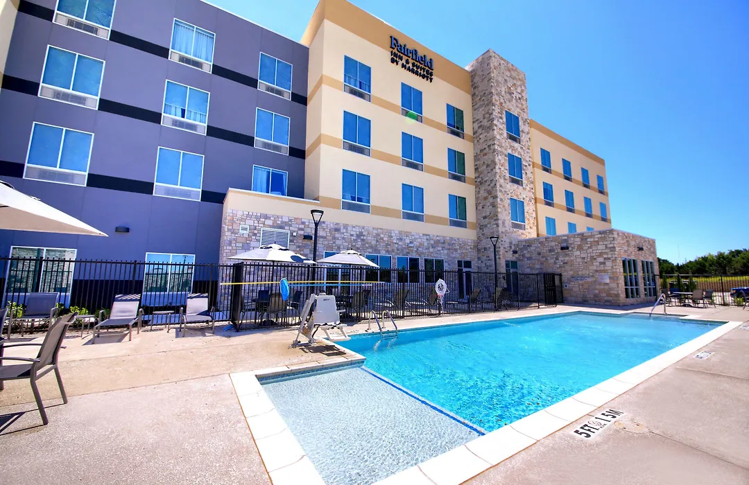 Fairfield Inn & Suites By Marriott Dallas Cedar Hill-1