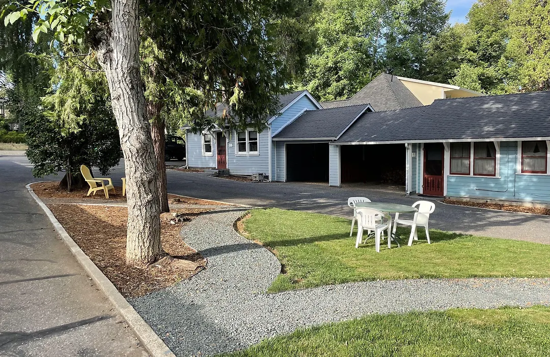 Piety Hill Cottages-1