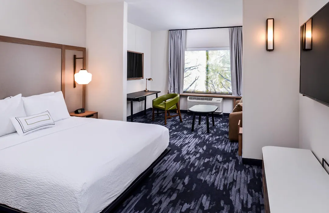 Fairfield Inn & Suites By Marriott Staunton-1