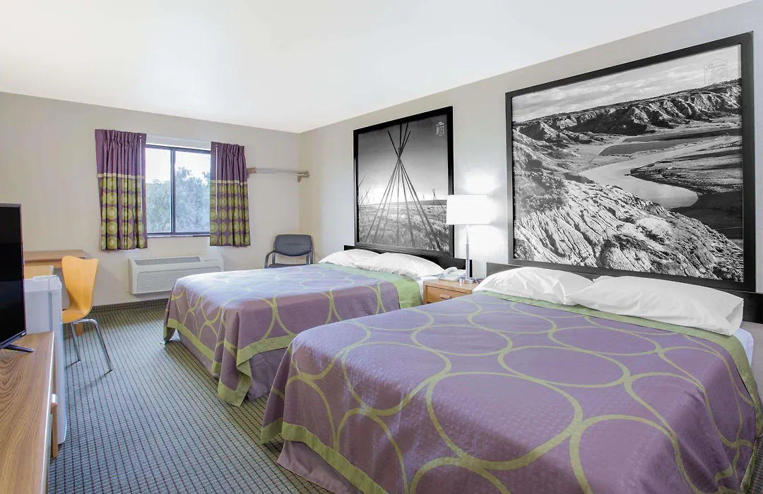 Super 8 By Wyndham Havre-1