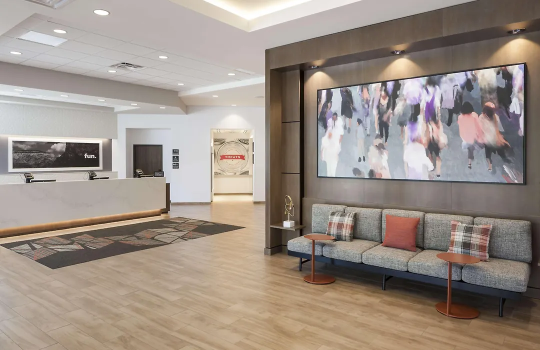 Hampton Inn & Suites Phoenix Downtown-1
