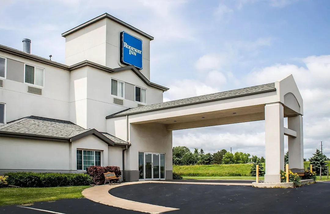 Rodeway Inn Abbotsford-1