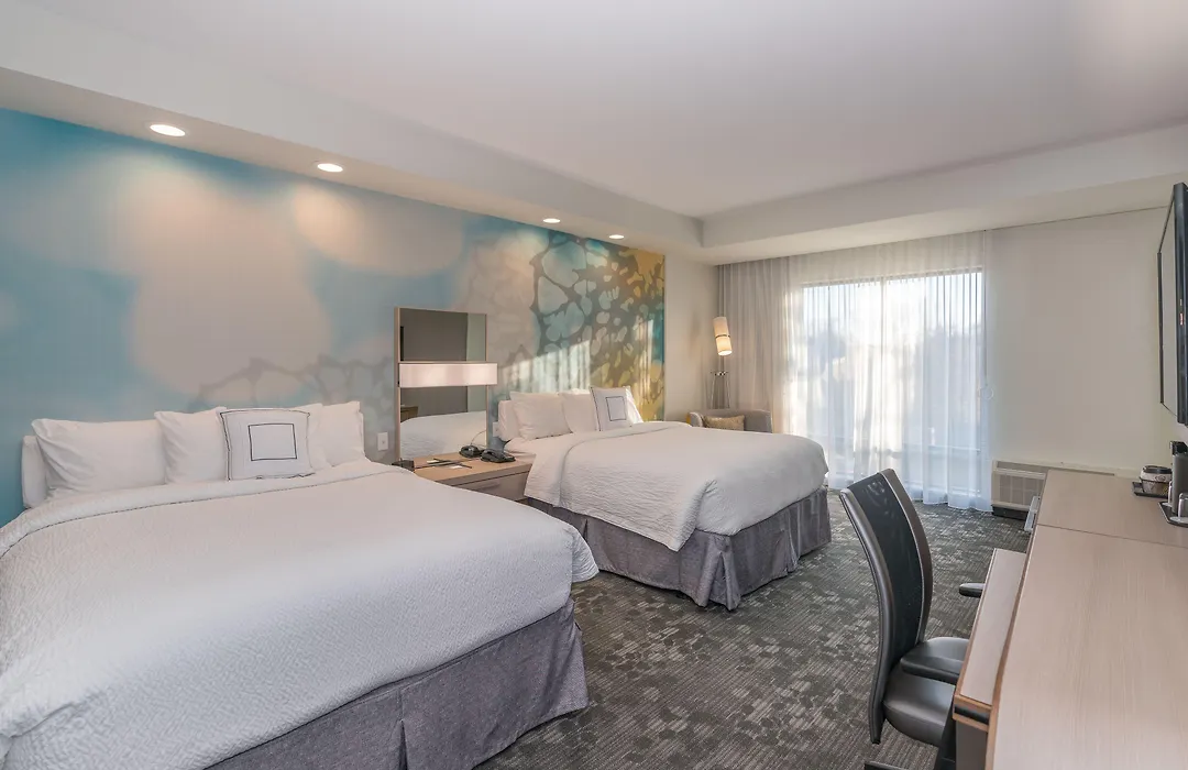Courtyard By Marriott West Springfield-1