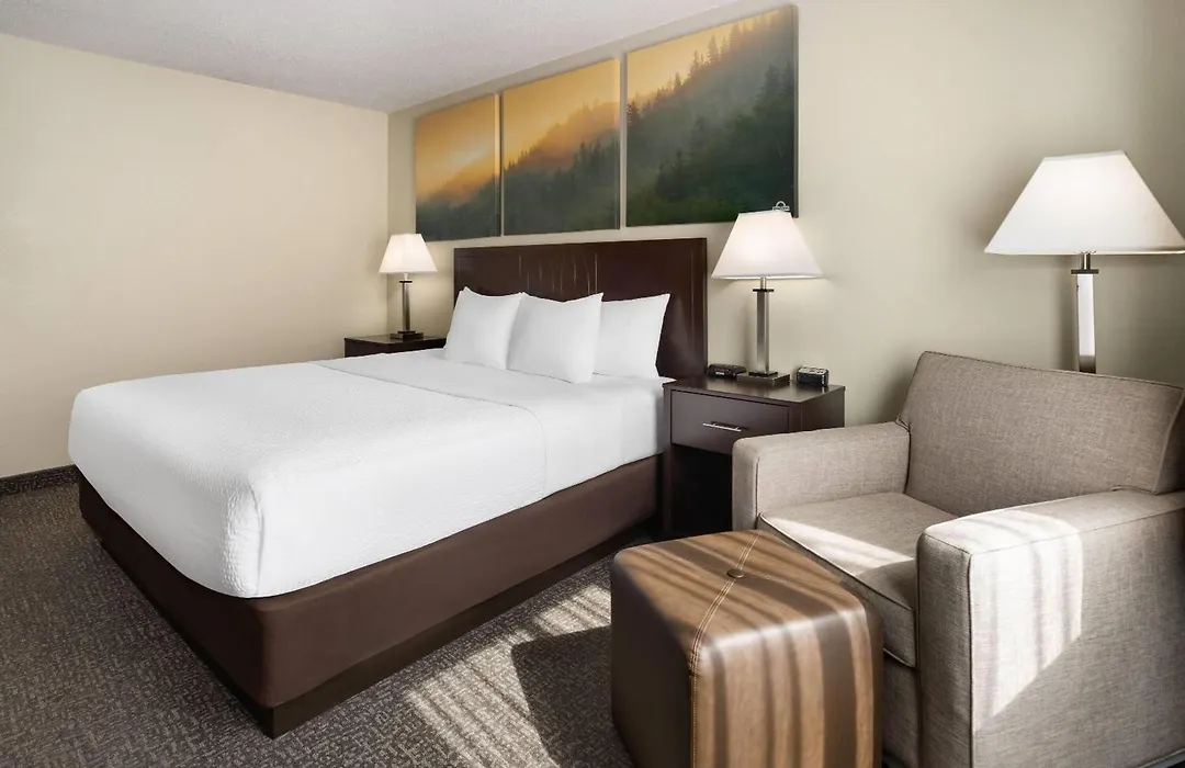 Days Inn By Wyndham Penn State-1