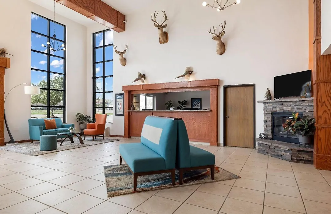 Howard Johnson By Wyndham Oacoma Hotel & Suites-1