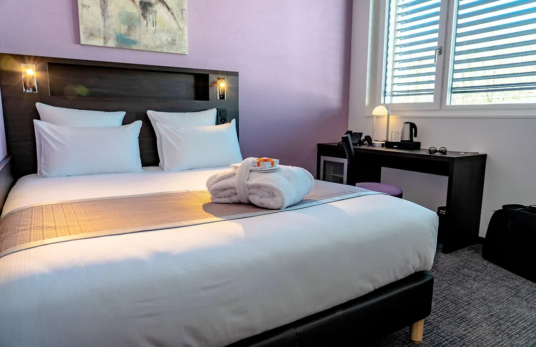 Nash Pratik Hotel-1