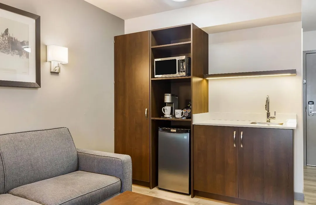 Microtel Inn & Suites By Wyndham Mont Tremblant-1