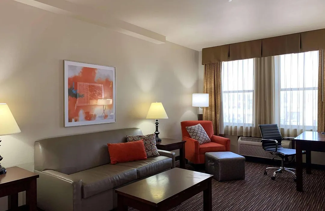 Radisson Hotel River Falls-1