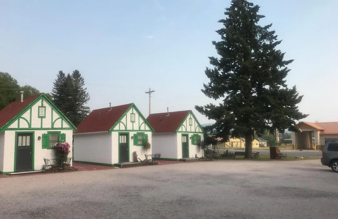 Chalet Motel-1