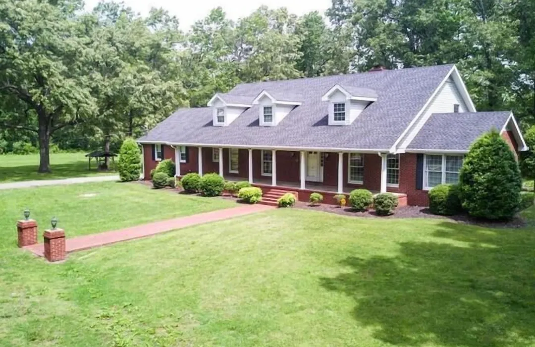 Cedar Grove Inn-1