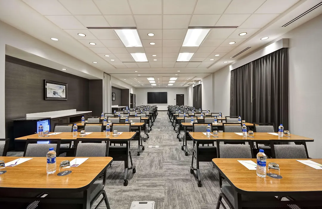 Hyatt Place Fresno-1