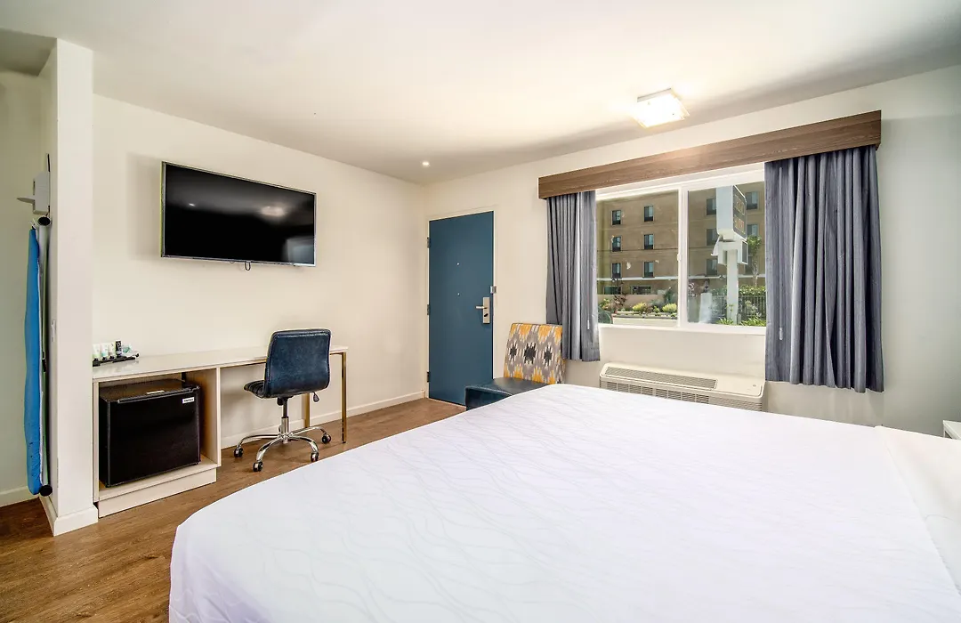 Trend Hotel At Lax Airport-1