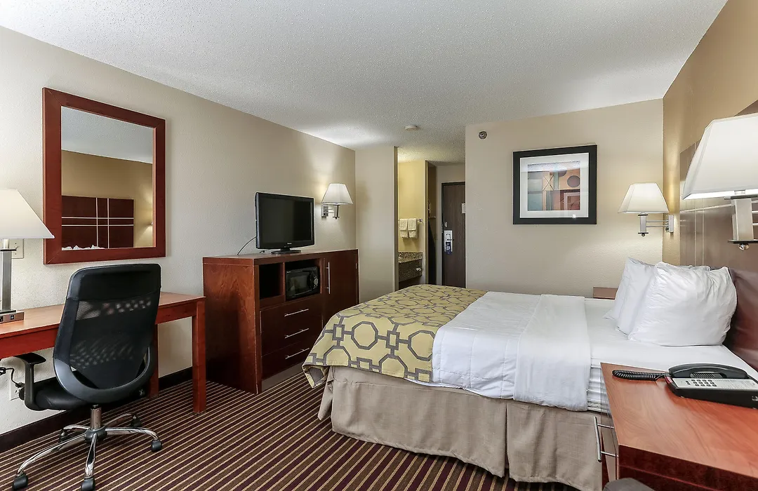 Baymont By Wyndham Bowling Green-1