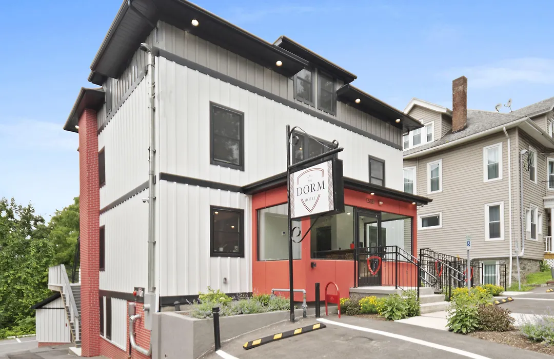 The Dorm Hotel-1