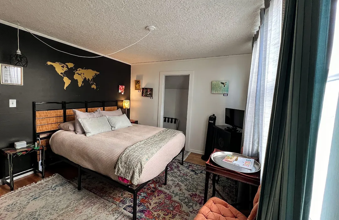 Starry Night Inn-1