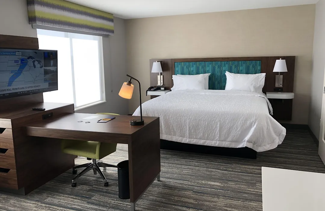Hampton Inn & Suites Pekin-1