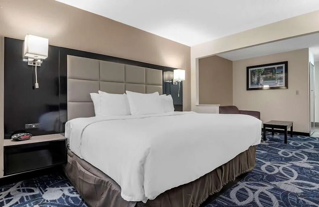 Comfort Inn & Suites Liverpool - Syracuse-1