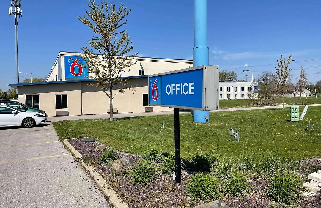 Studio 6 Peoria Il-1