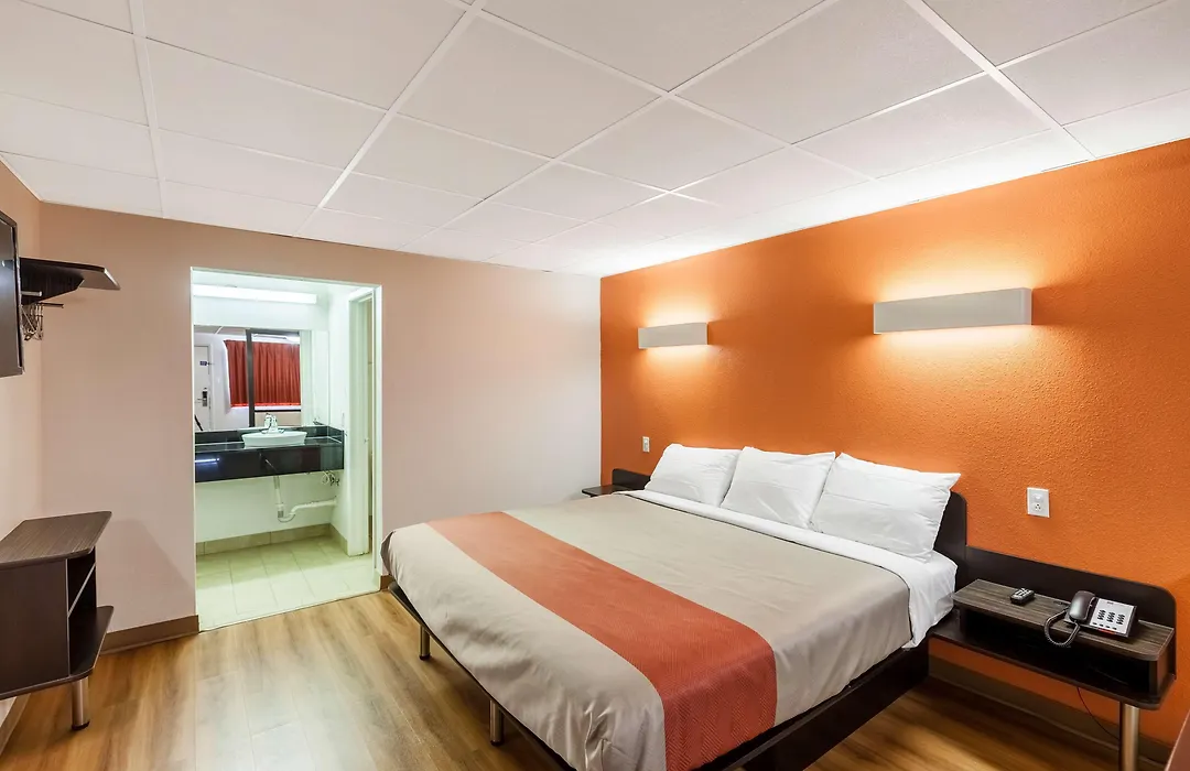 Motel 6 Fort Worth, Tx - Stockyards-1