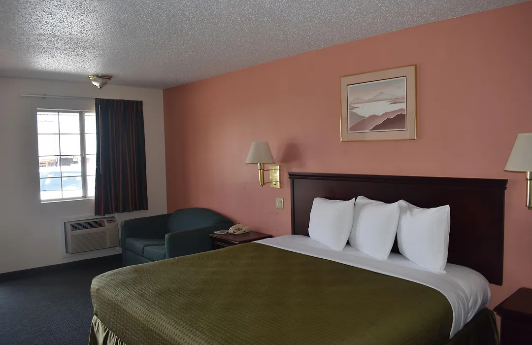Royal Inn-1