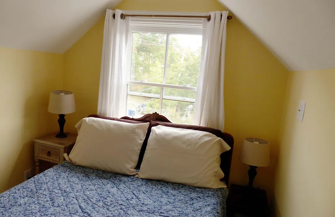 Davis Square Inn-1