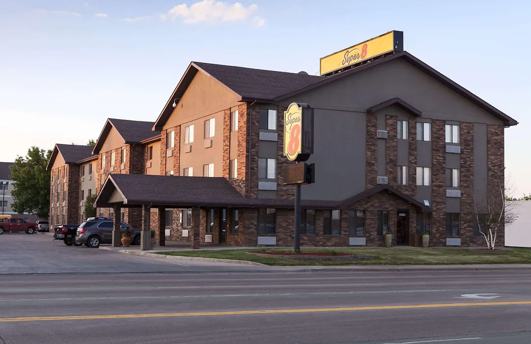 Super 8 By Wyndham Sioux Falls/41St Street-1