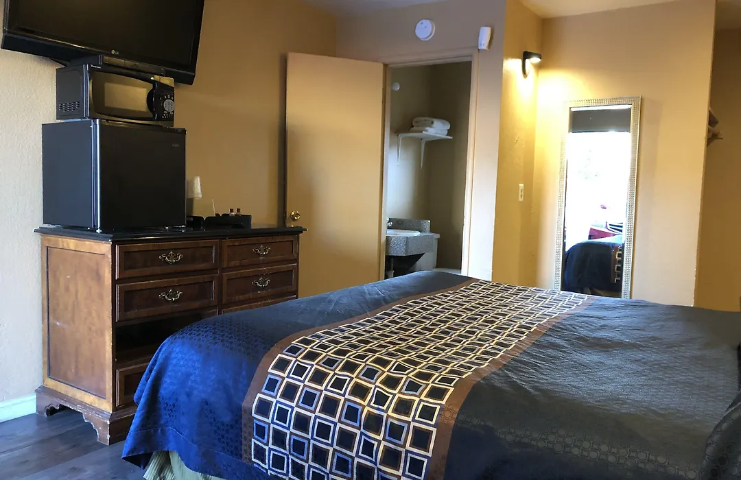 Capri Motel-1