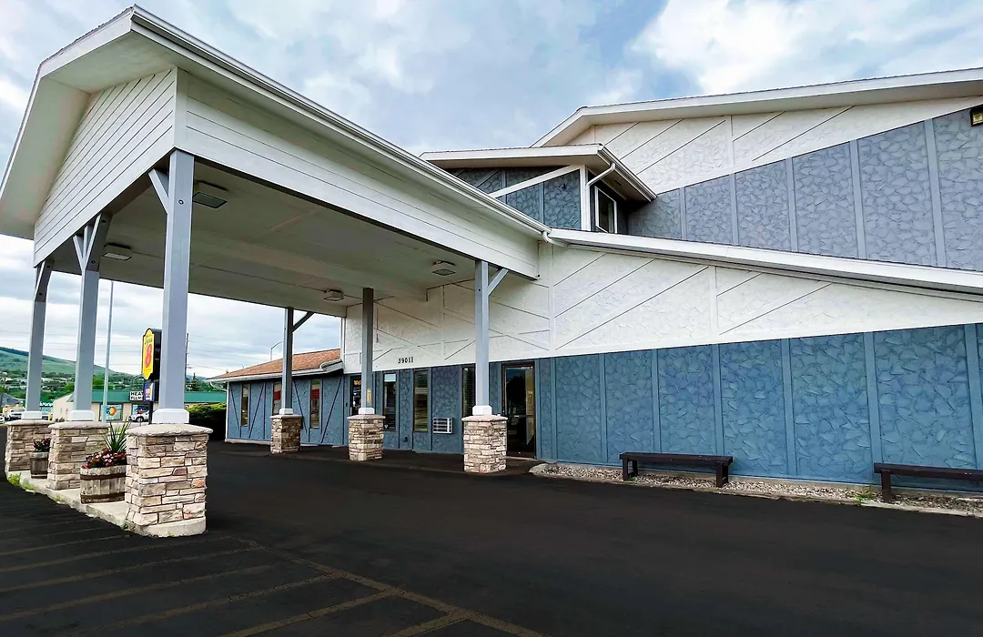 Super 8 By Wyndham Missoula/Brooks Street-1