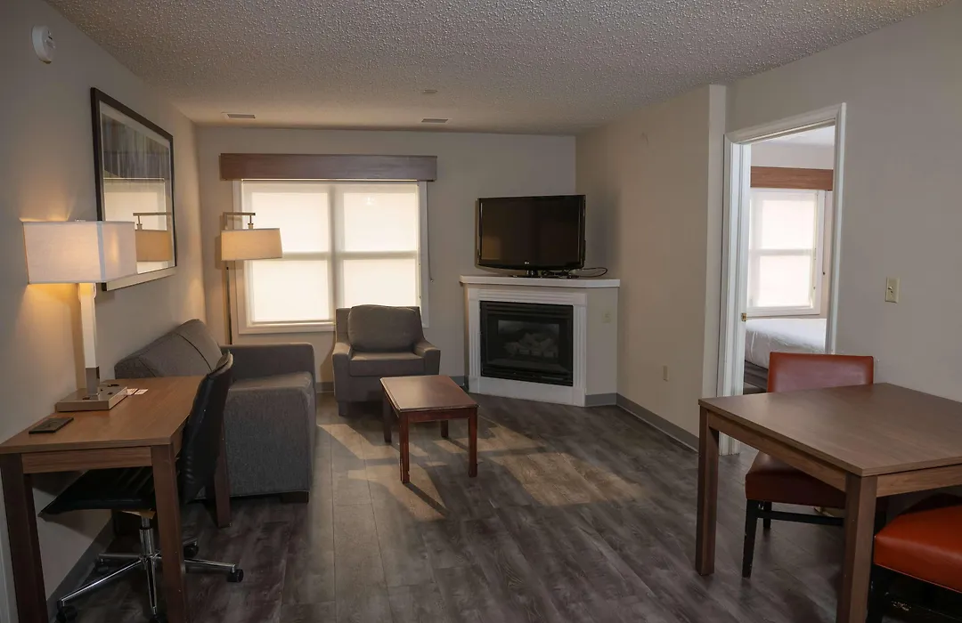 Hawthorn Suites By Wyndham Erie-1