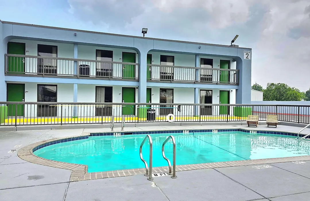 Surestay Studio By Best Western Victoria-1