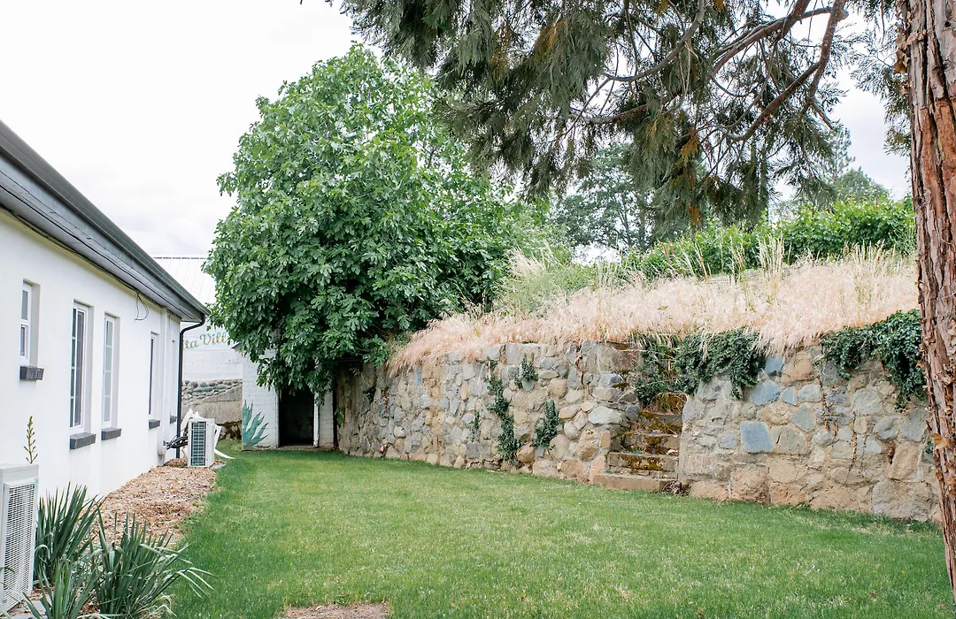 Hummingbird Estate-1