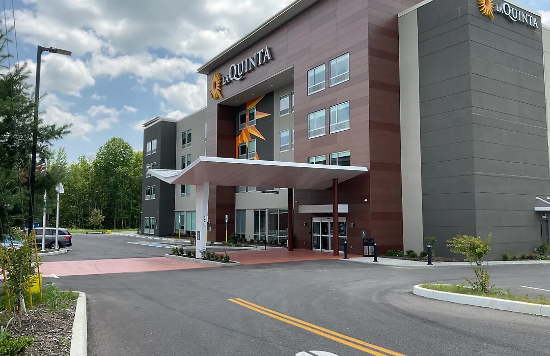 La Quinta Inn & Suites By Wyndham Manchester - Arnold Afb-1