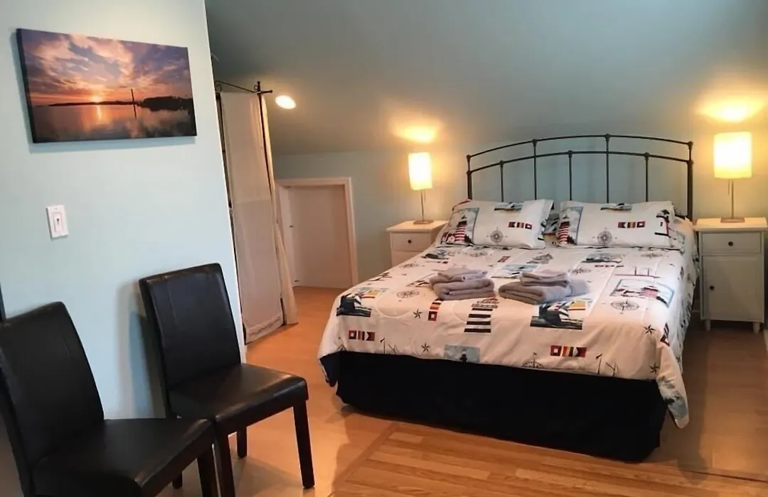 Ahoy Inn Guesthouse-1