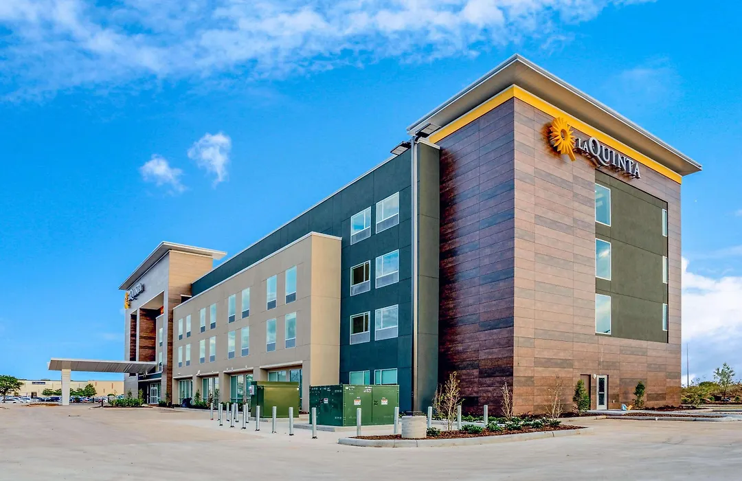 La Quinta Inn & Suites Katy-Mills By Wyndham Katy-1