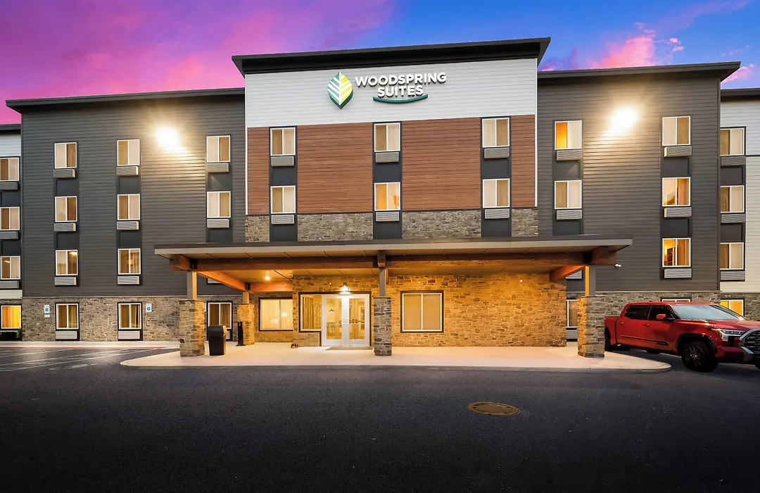 Woodspring Suites Detroit Sterling Heights-1
