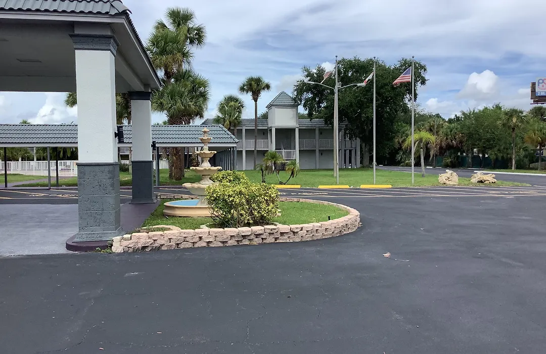 Heritage Park Inn-1