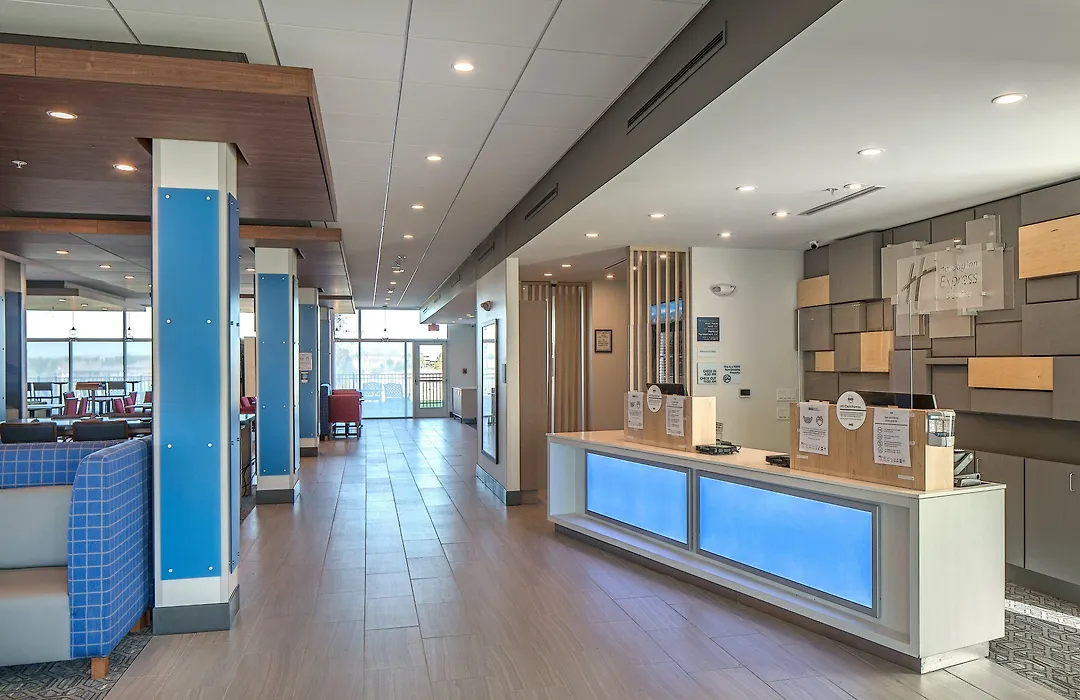 Holiday Inn Express & Suites - West Omaha - Elkhorn By Ihg-1