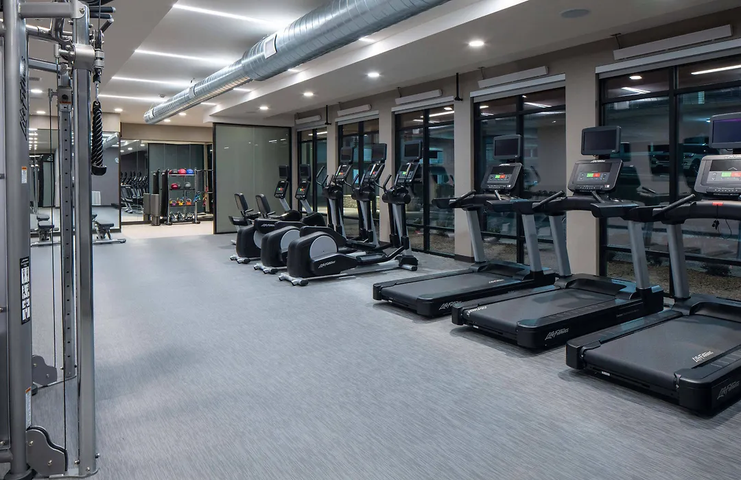 Courtyard By Marriott Jefferson City-1