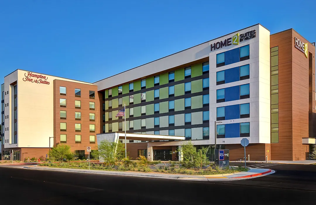 Hampton Inn & Suites Las Vegas Convention Center - No Resort Fee-1