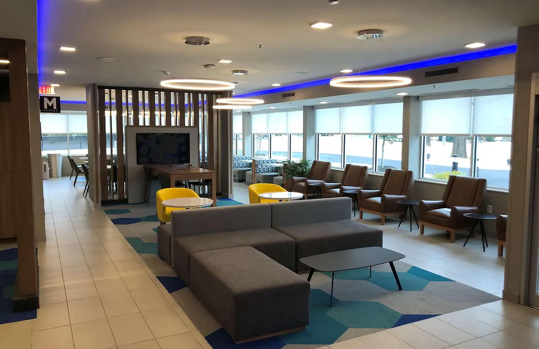Microtel Inn & Suites By Wyndham Hot Springs-1