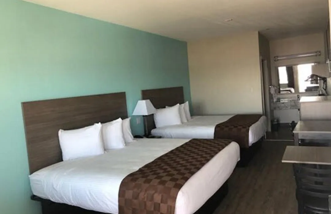 Mariner Inn-1