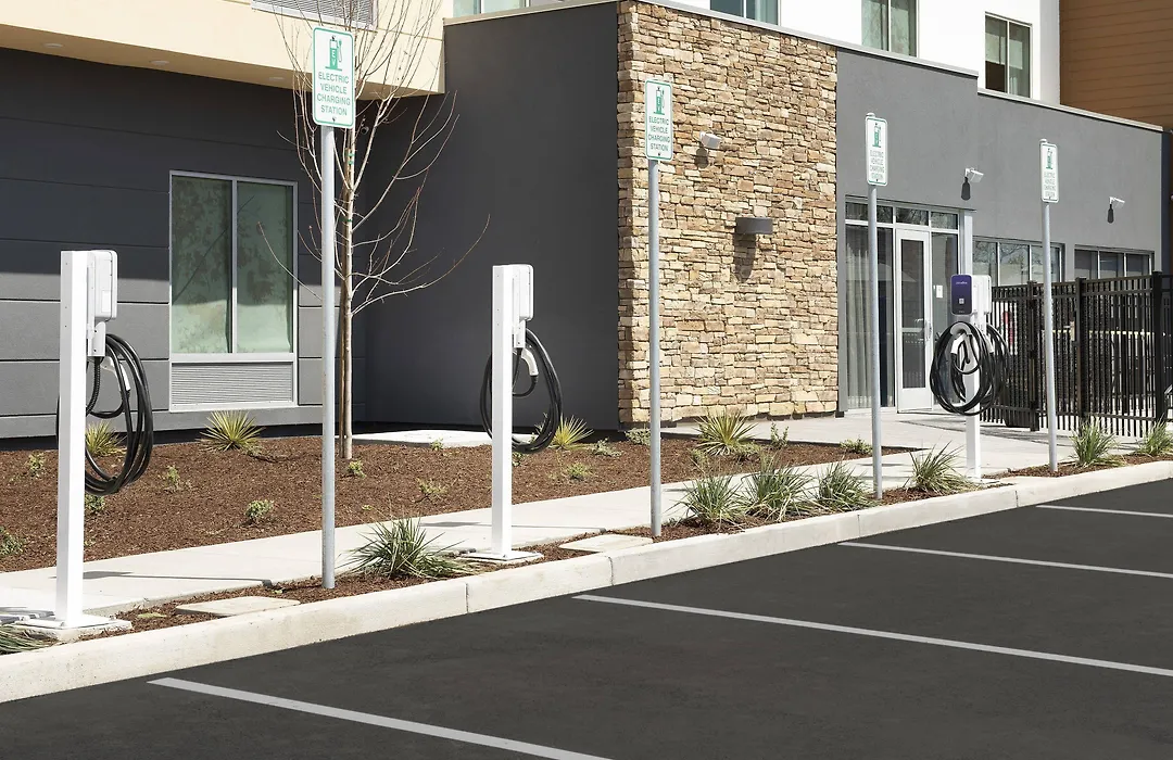 Fairfield Inn & Suites By Marriott Santa Rosa Rohnert Park-1
