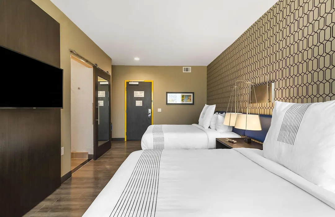 Glo Best Western Pooler - Savannah Airport Hotel-1