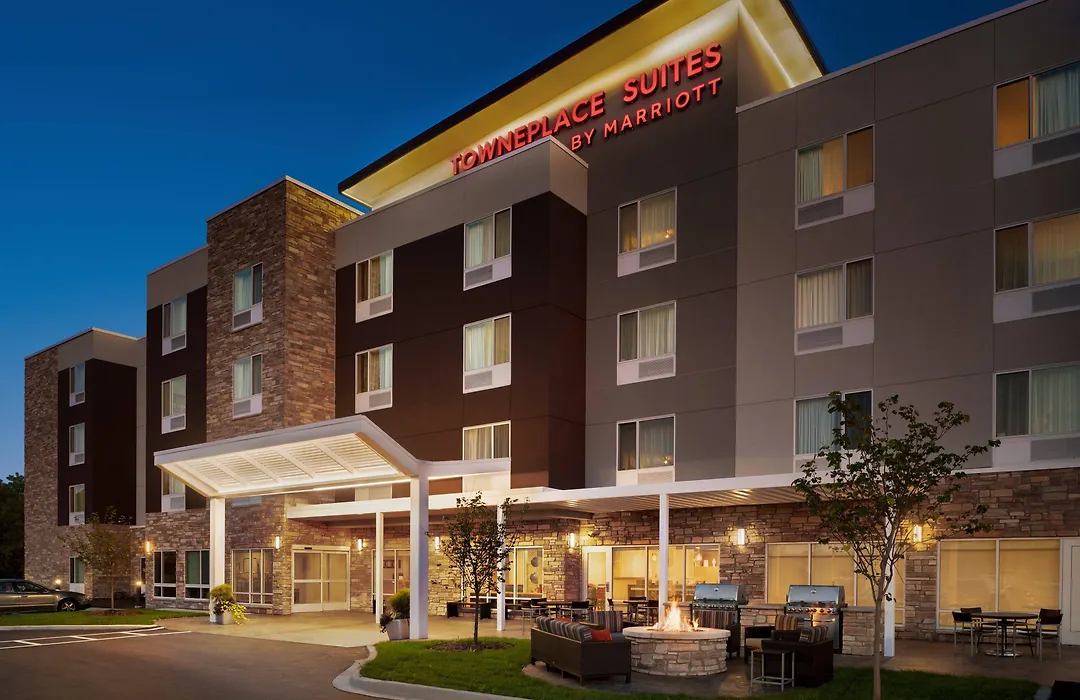 Towneplace Suites By Marriott Janesville-1