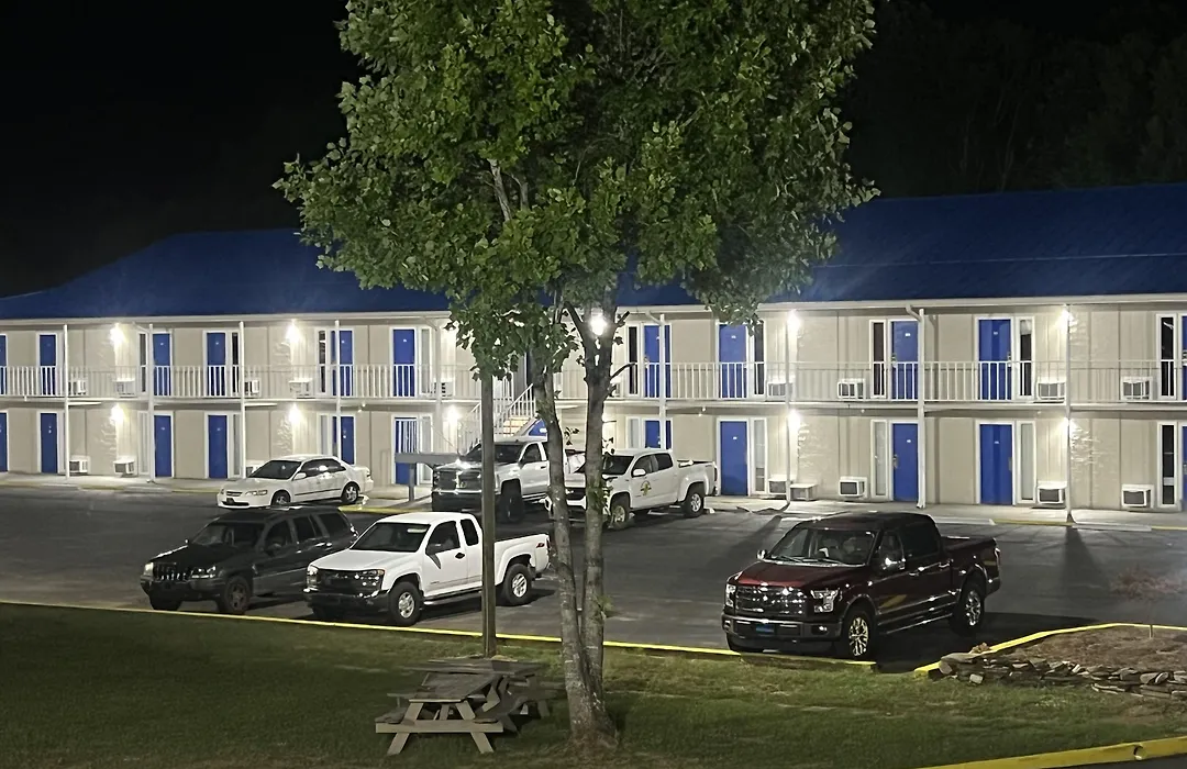 Towne Inn-1